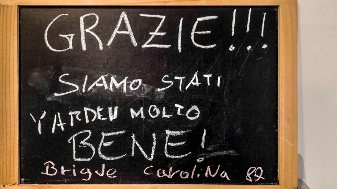 Da Nonna Lina Ai Quartieri Napoli Eksteriør bilde